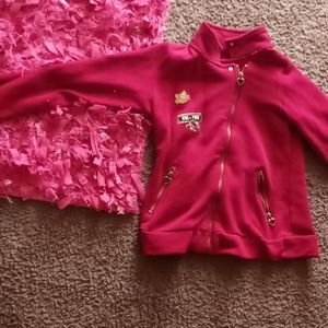 I'm selling a jacket for kids